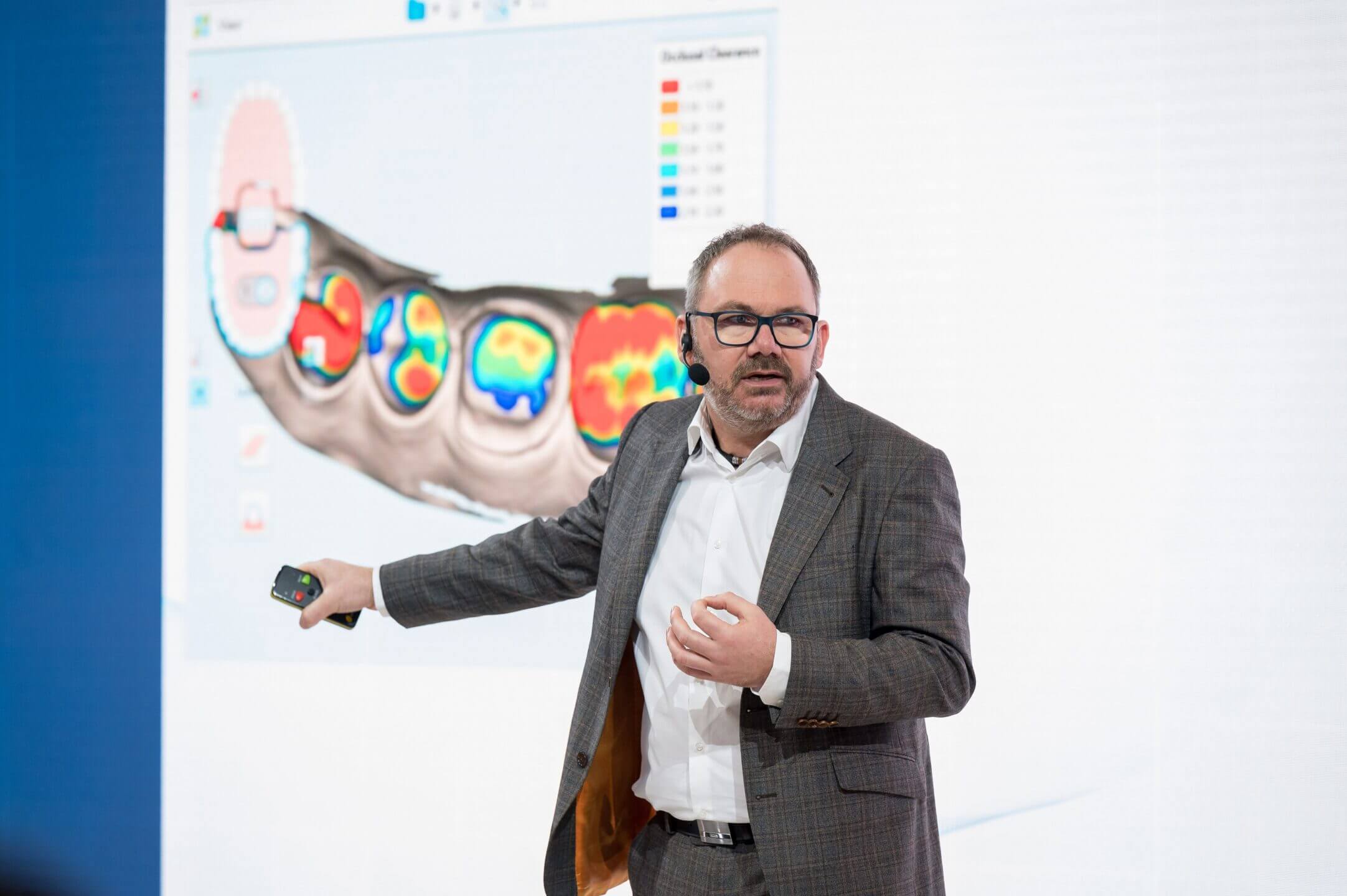 Dr. Ingo Baresel, neuer Vorsitzender der AG DDM: „Der Intraoralscanner mit dem Dynamischen Digitalen Modell und KI-gestützter Software ist eines der essenziellen Tools in Zahnerhaltung, Parodontologie, Prothetik und KfO.