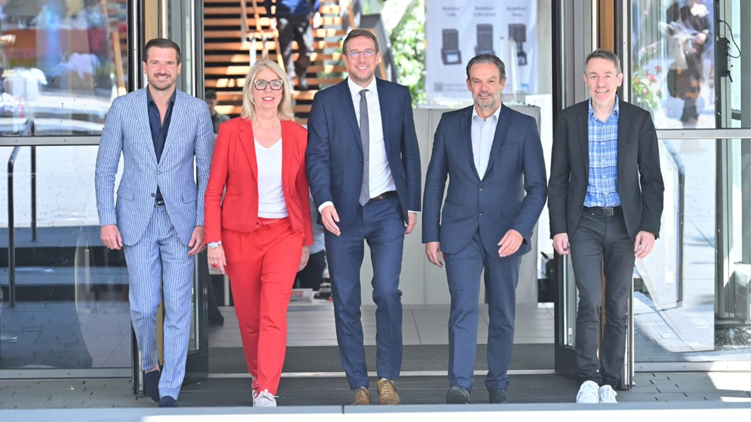 Der neue Vorstand der ADT: v. l. Prof. Dr. Fabian ­Hüttig, stellvertretender Präsident, Ztm. Julia Schlee, Schriftführerin, Prof. Dr. Jan-Frederik Güth, Präsident, Ztm. Hans-Jürgen Stecher, Vizepräsident, und Ztm. Andreas Kunz, stellvertretender Vizepräsident.