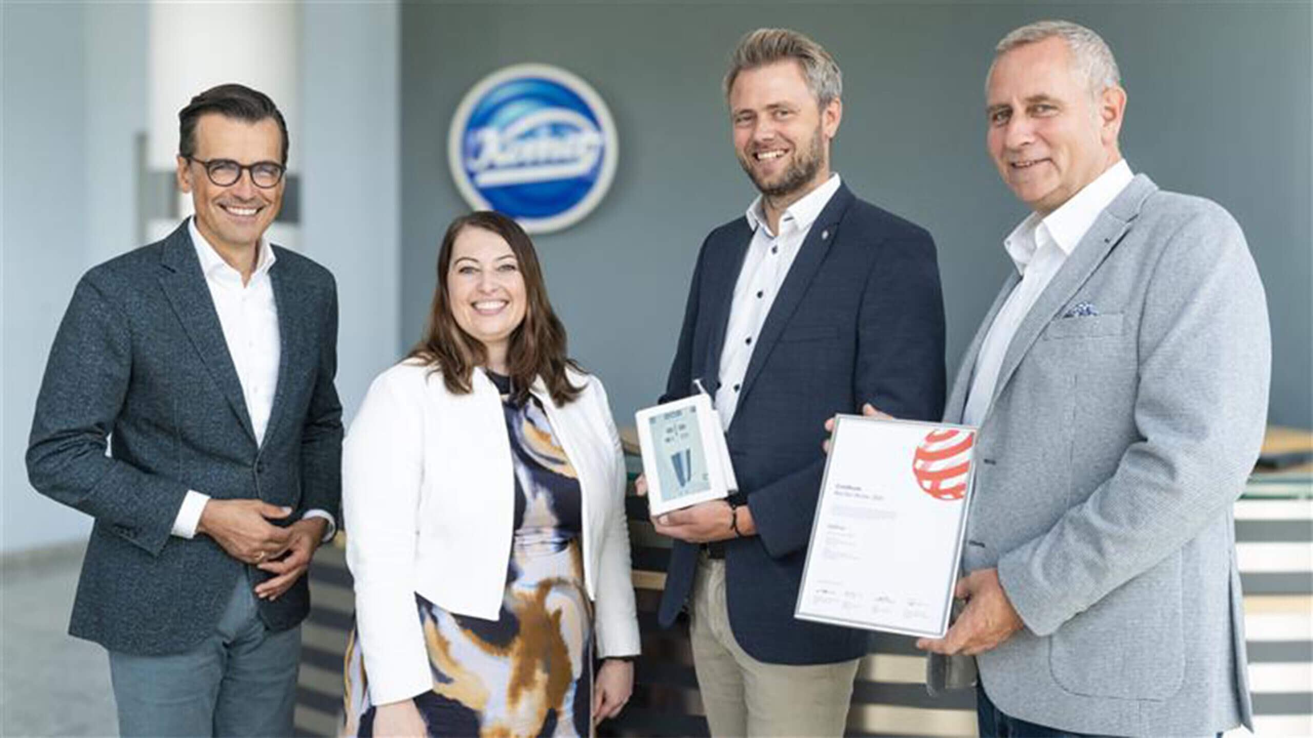 Komet Dental erhält Red Dot Design Award 2025 für Endomotor EnDrive